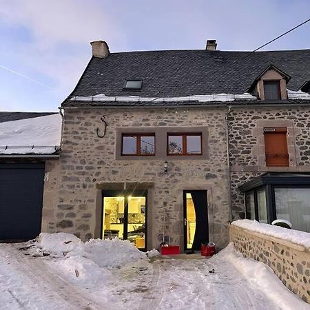 Joli Gite Au Coeur Du Cezallier 3Etoiles Villa Landeyrat Exterior photo